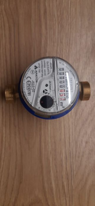 Wodomierze ciepłej i zimnej wody