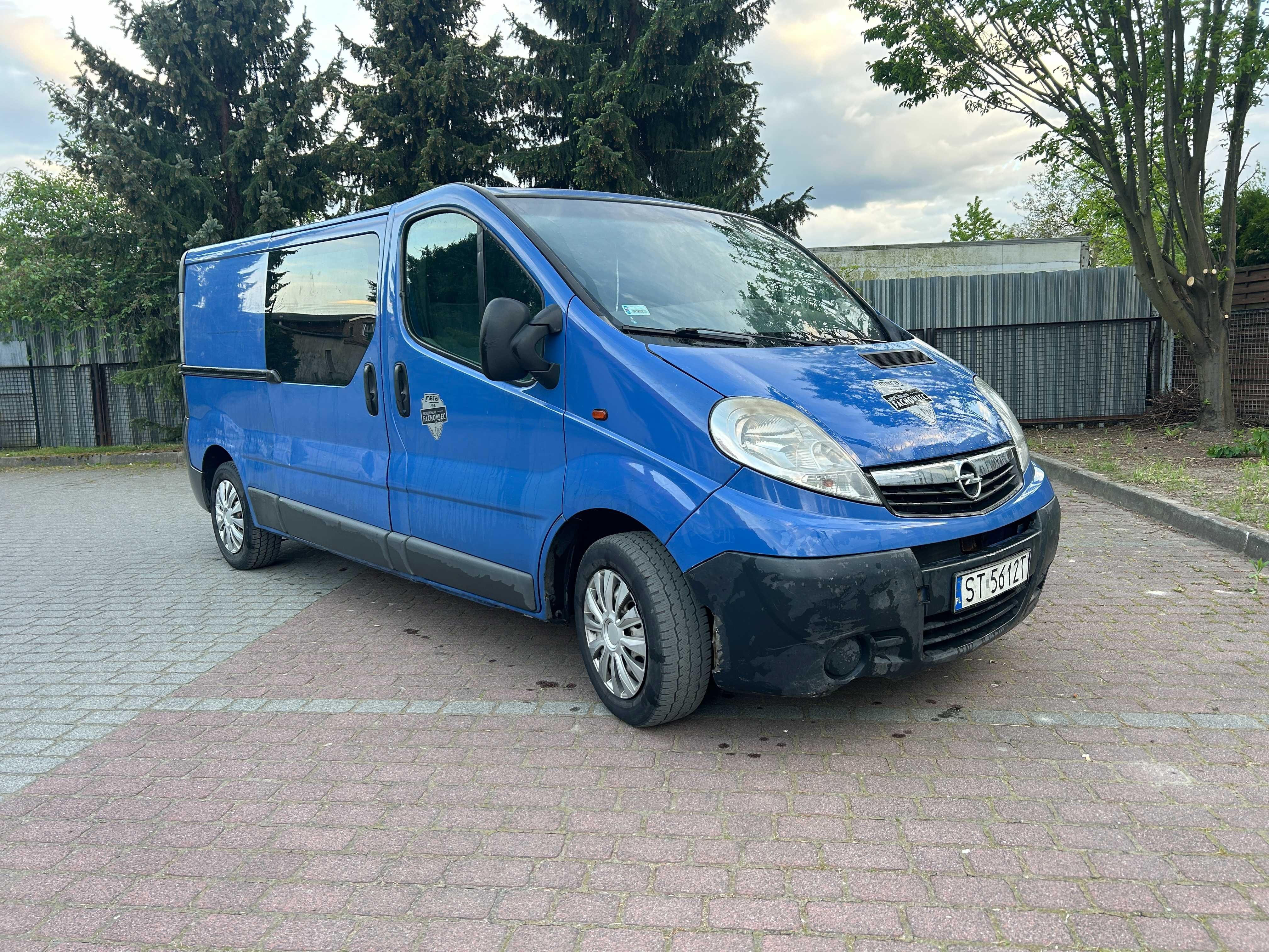 Opel vivaro long trafic klima