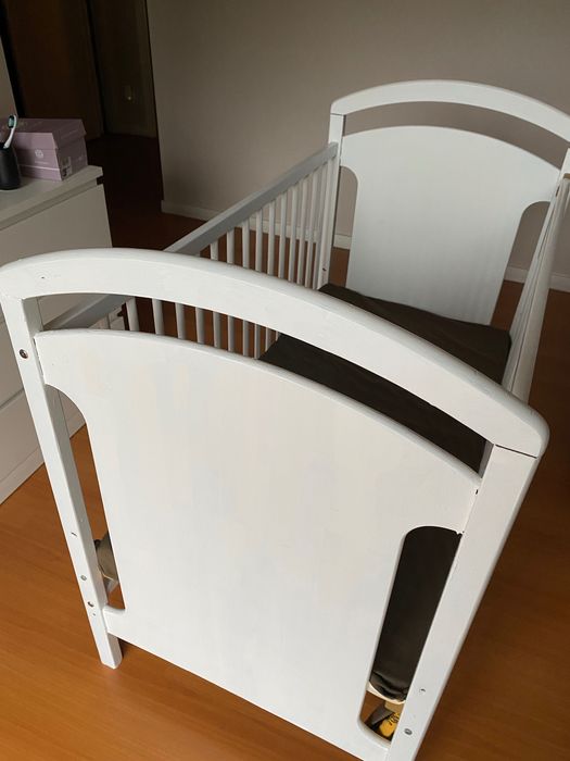 Berço com colchão