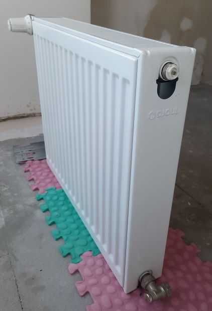 Стальной радиатор DJOUL 22 500х600 + фитинги с термоголовкой Danfoss