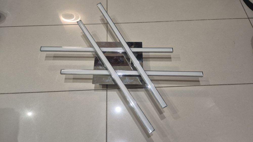 Lampa sufitowa LED srebrna