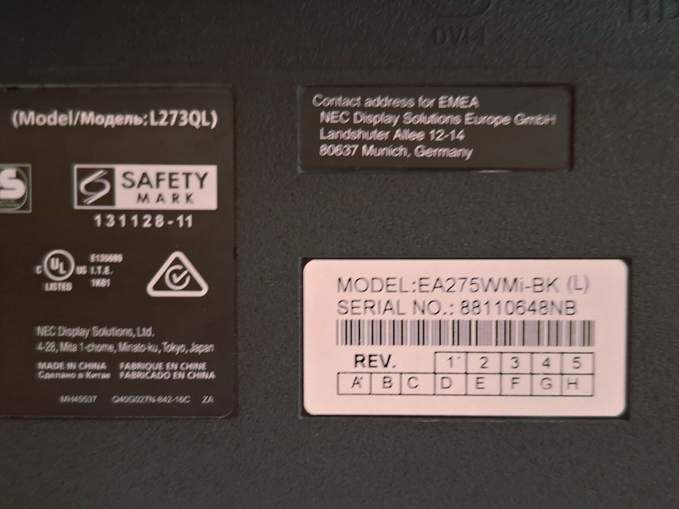 Monitor 27" NEC MultiSync EA275WMi ColorTuned + osłona + kalibrator