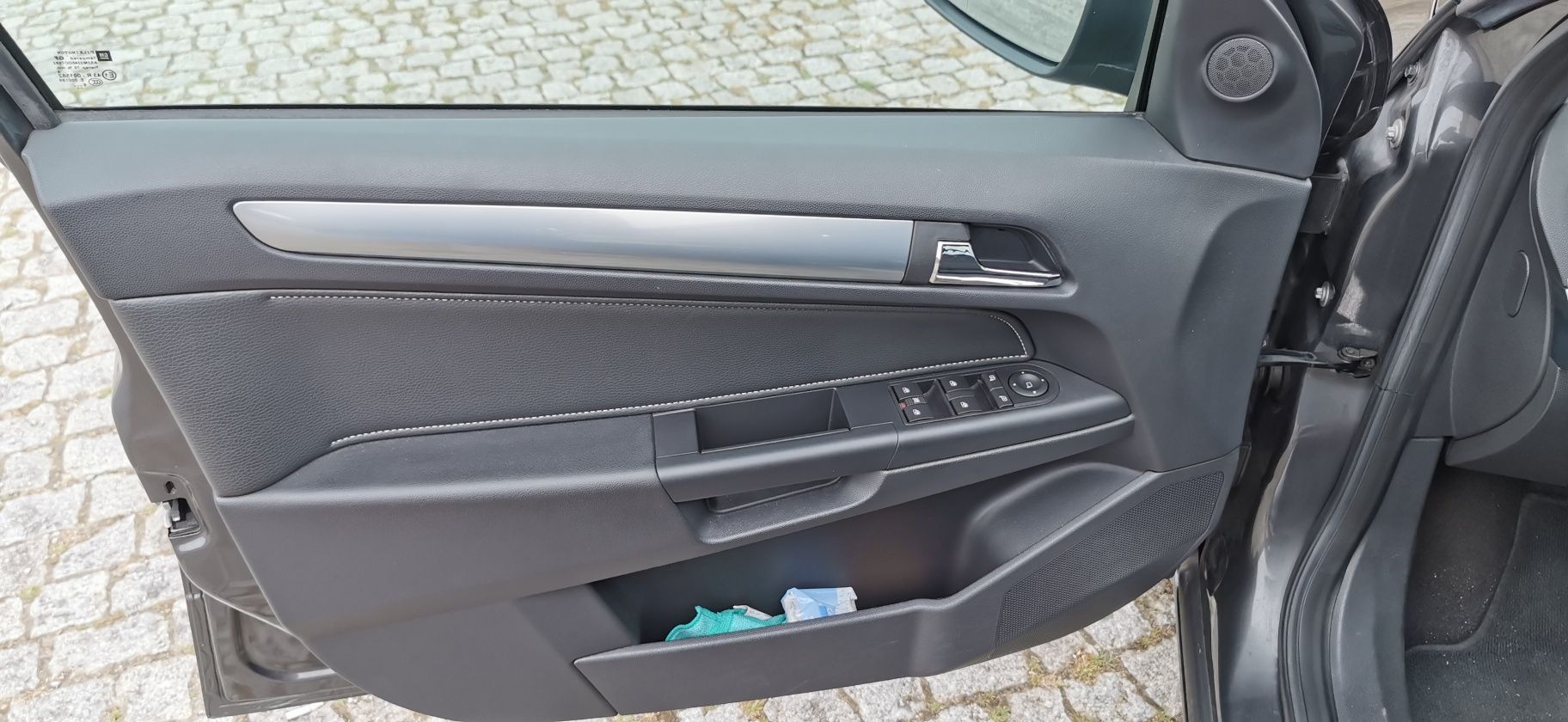 Opel Astra H caravan 1.7cdti cosmo plus. 110cv de 2010