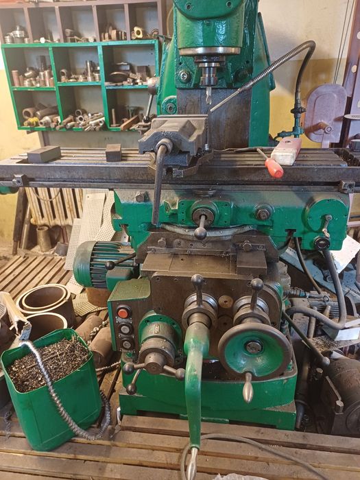 Frezarka JAROCIN FYC 25