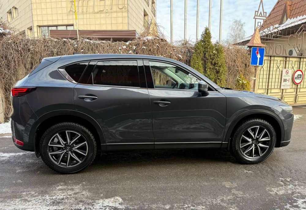Mazda cx5 2.5 автомат 2017 рік графіт