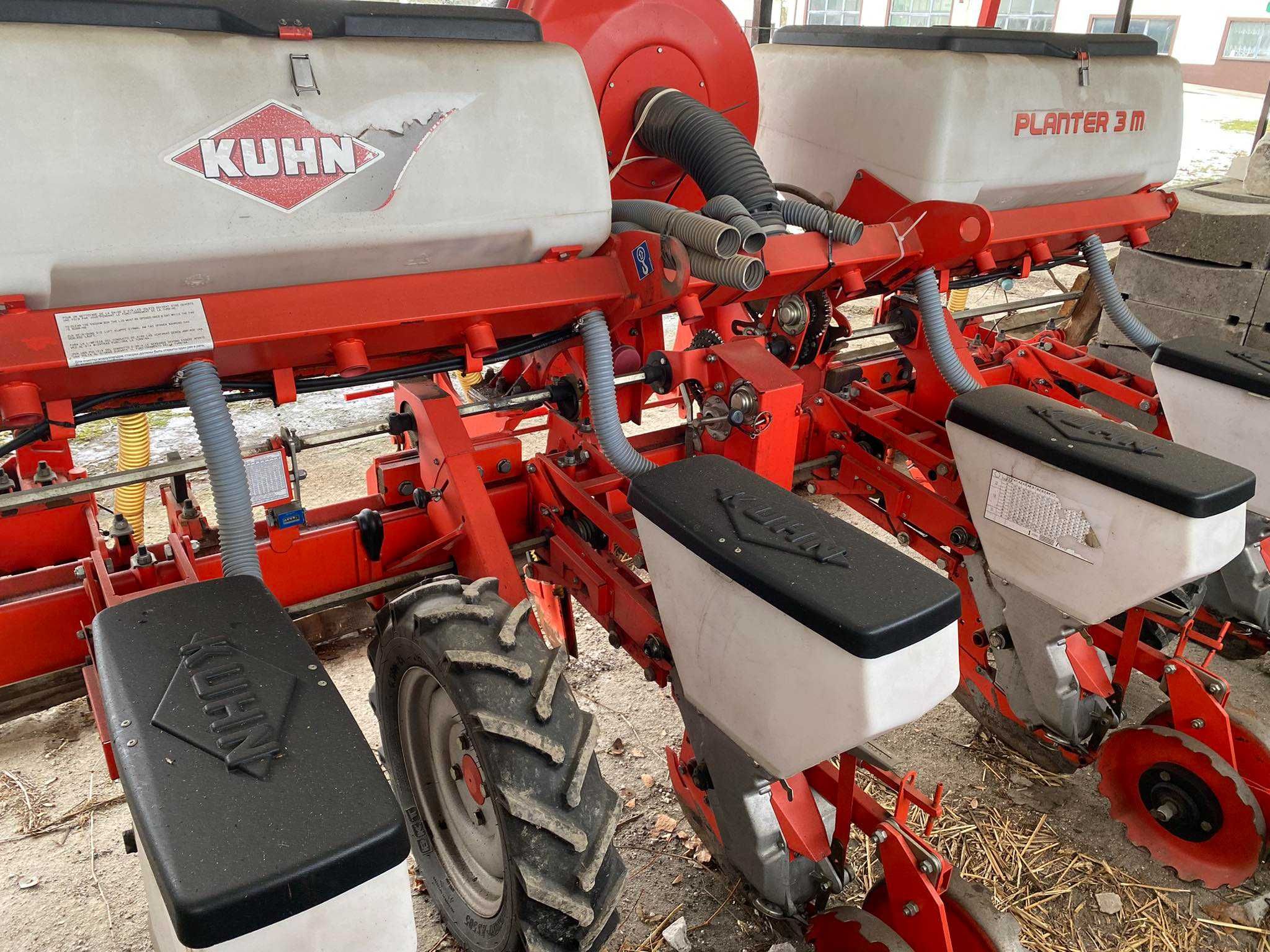 Siewnik do kukurydzy KUHN PLANTER 3M