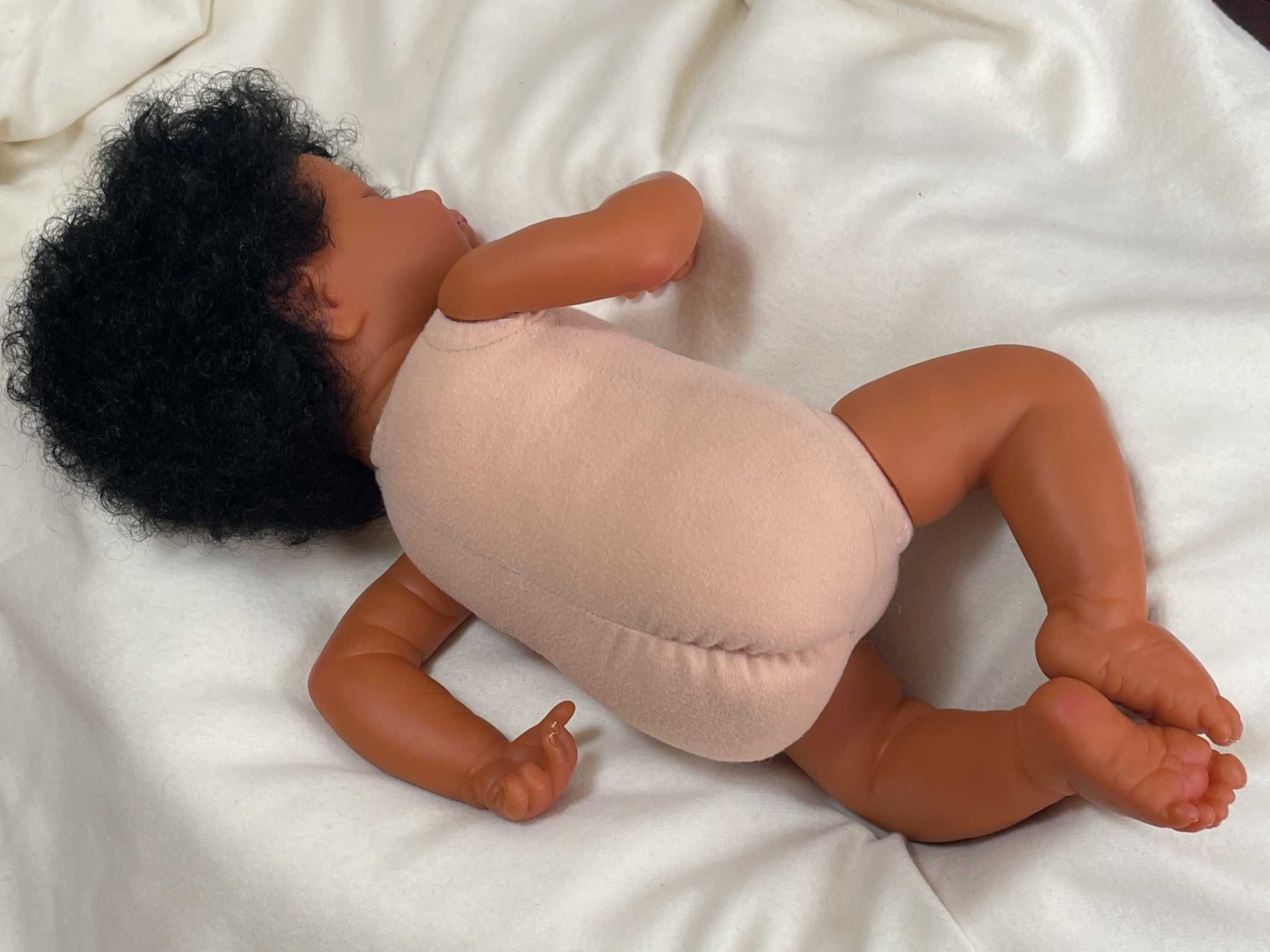 Boneca bebé reborn realista e bonita 45cms 1Kg