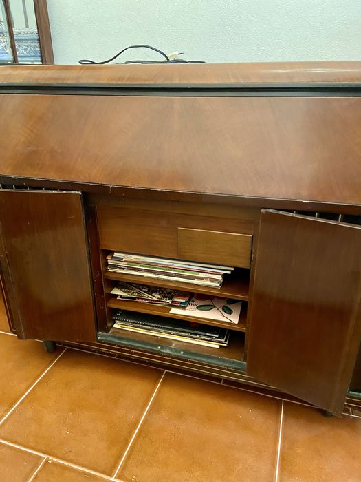 Móvel Rádio Gira Discos PHILIPS
