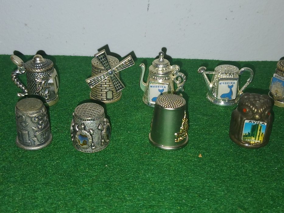 Colecao 12 dedais metal por 25 €