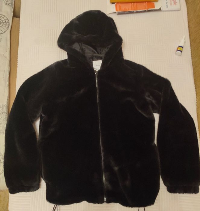 Меховая шубка на девочку, рост 158, осень-весна