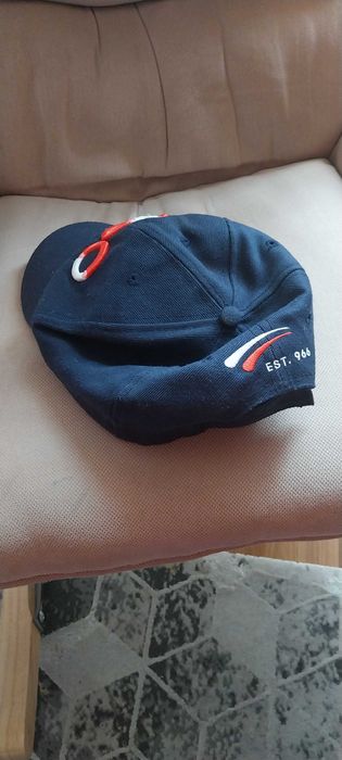 Regulowana czapka z daszkiem