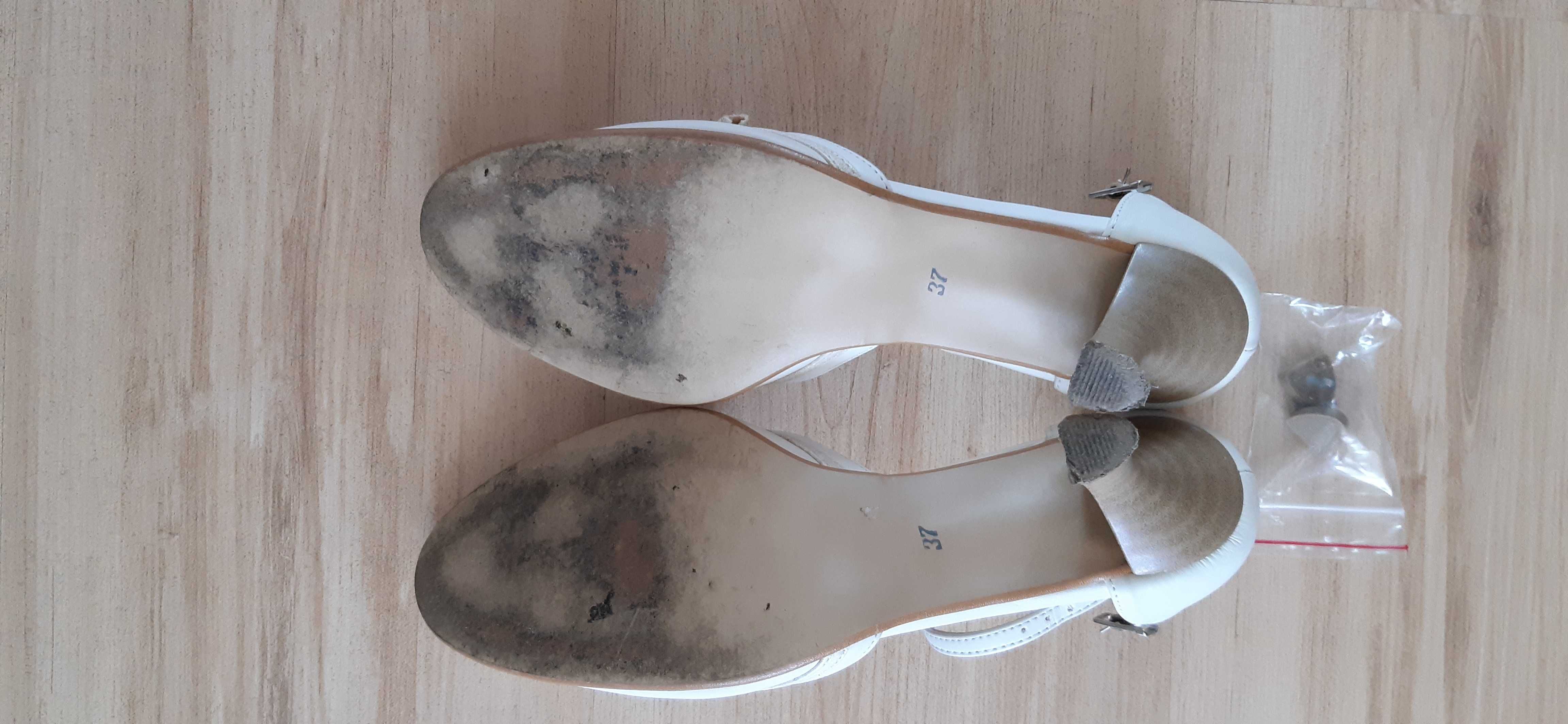 Buty damskie Kotyl r. 37 ecru