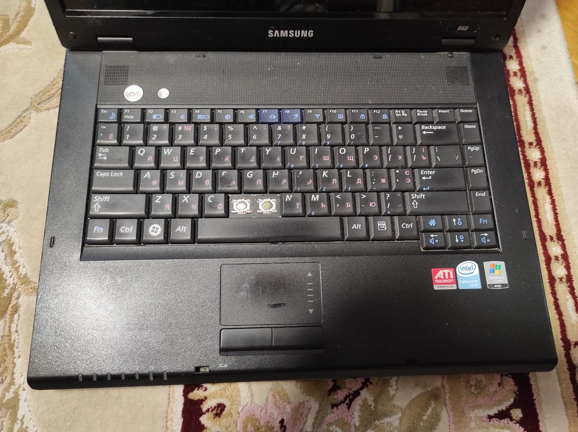Ноутбук Samsung NP-R60