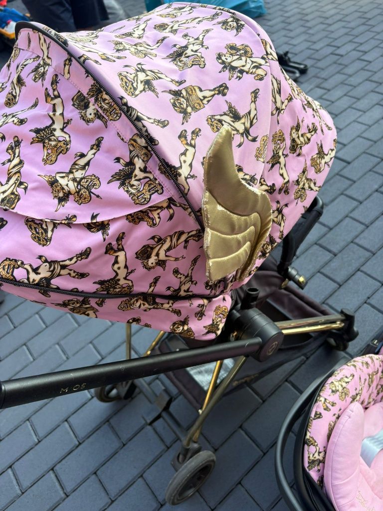 Cybex mios by Jeremy Scott