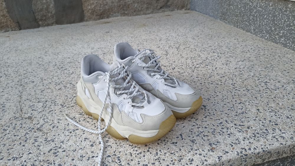 Sapatilhas da Pepe jeans brancas e prateadas