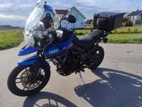Triumph Tiger 800 XRX.