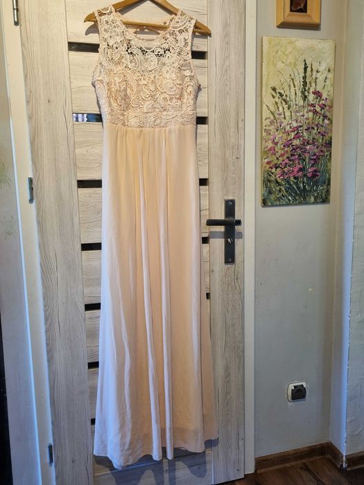 Sukienka dluga bez pleców