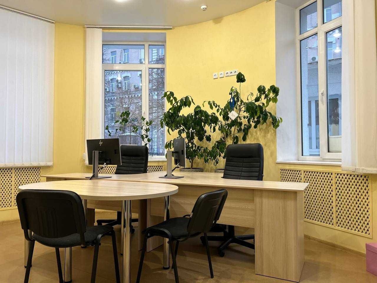 Офіс 192,3 м2 в урядовому центрі біля метро (вул. Інститутська)