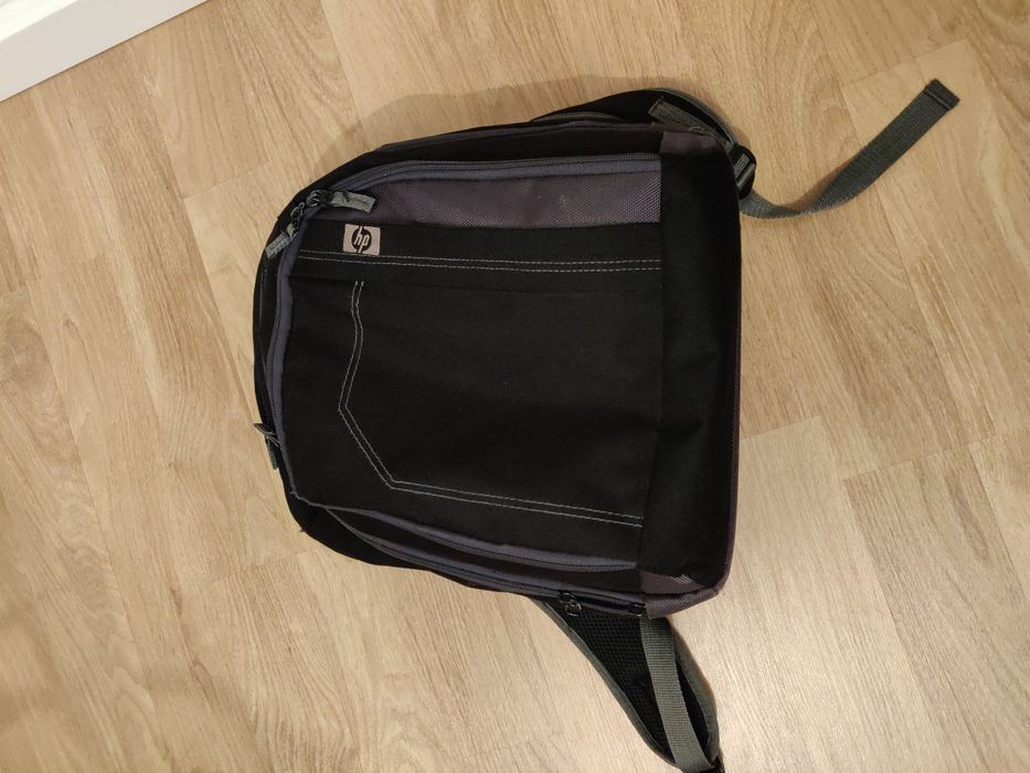 Mochila portatil - Marca HP - 15" - Bom Estado