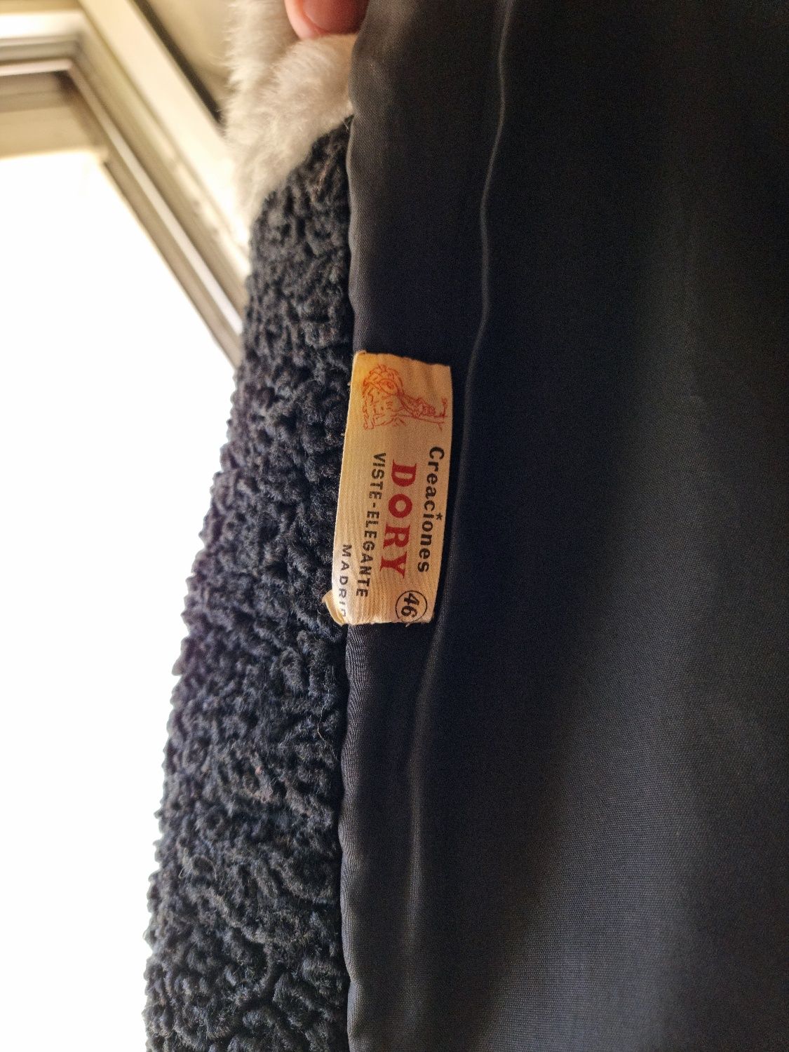 Vestuário casaco de astrakan