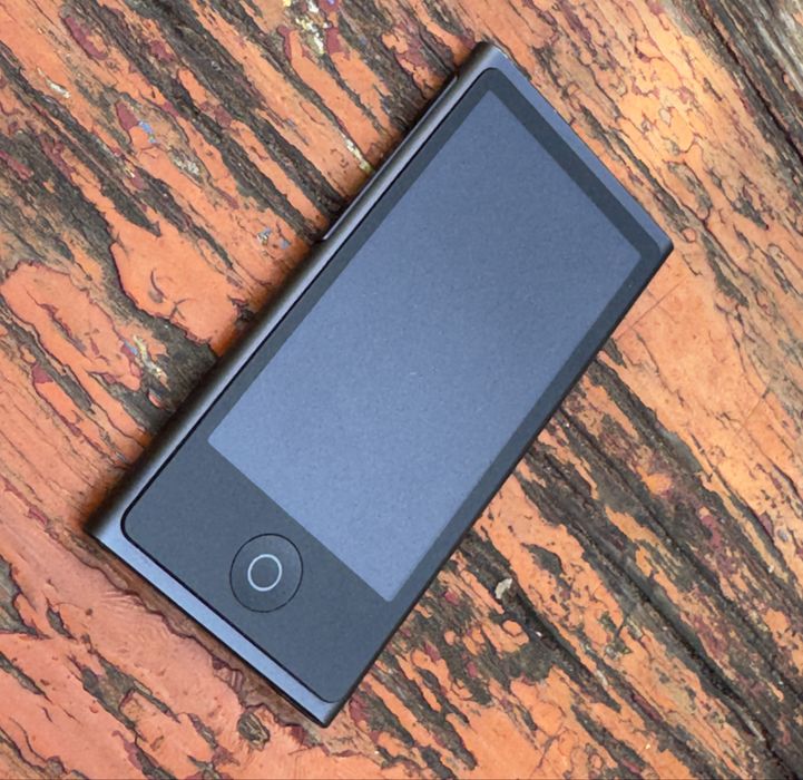 Apple iPod Nano 7 16GB FM радіо плеєр, АКБ норм, стані нового.