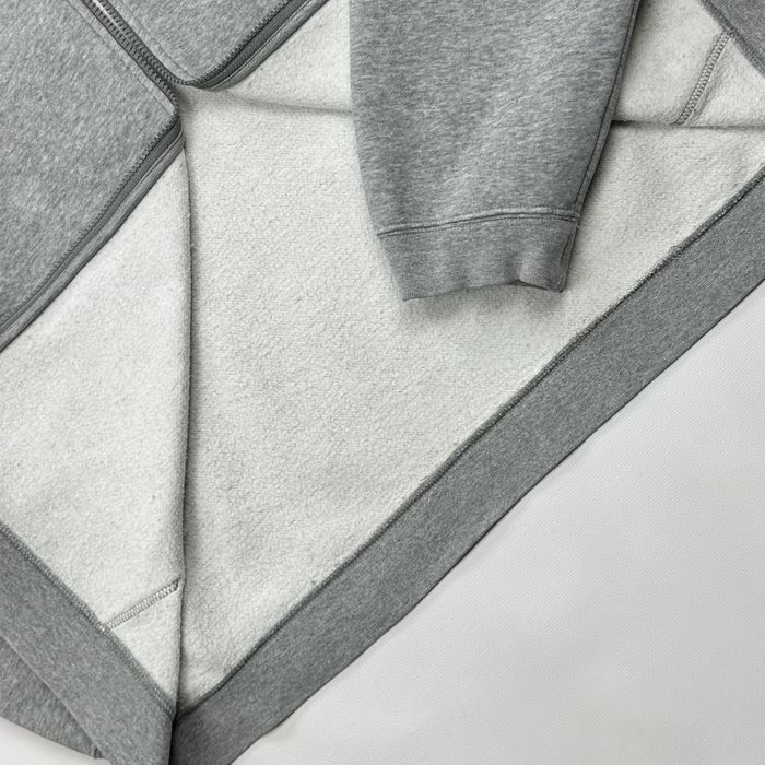 Спортивна куртка від Nike