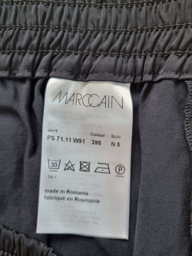 zwiewna spódnica czarna Marc Cain N5 wiskoza