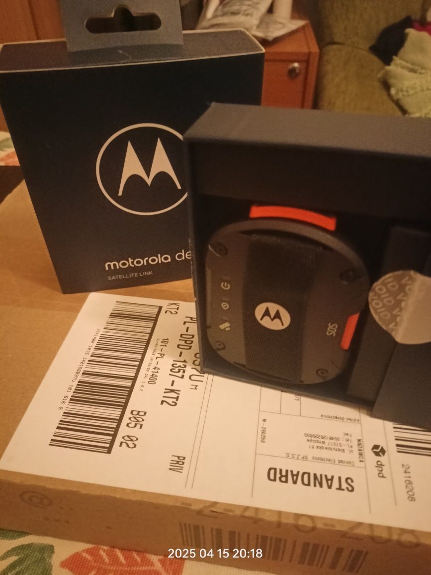 Motorola Defy satelite link