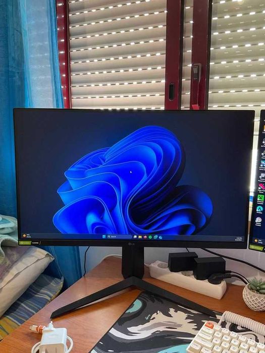 Monitor LG Ultragear 27" 144Hz IPS