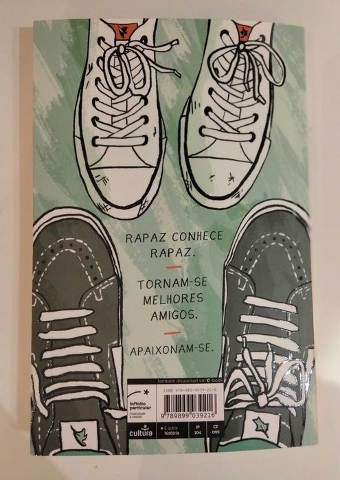 Livro " Heartstopper"