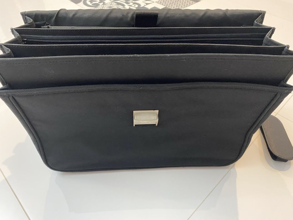 torba na laptopa nowa