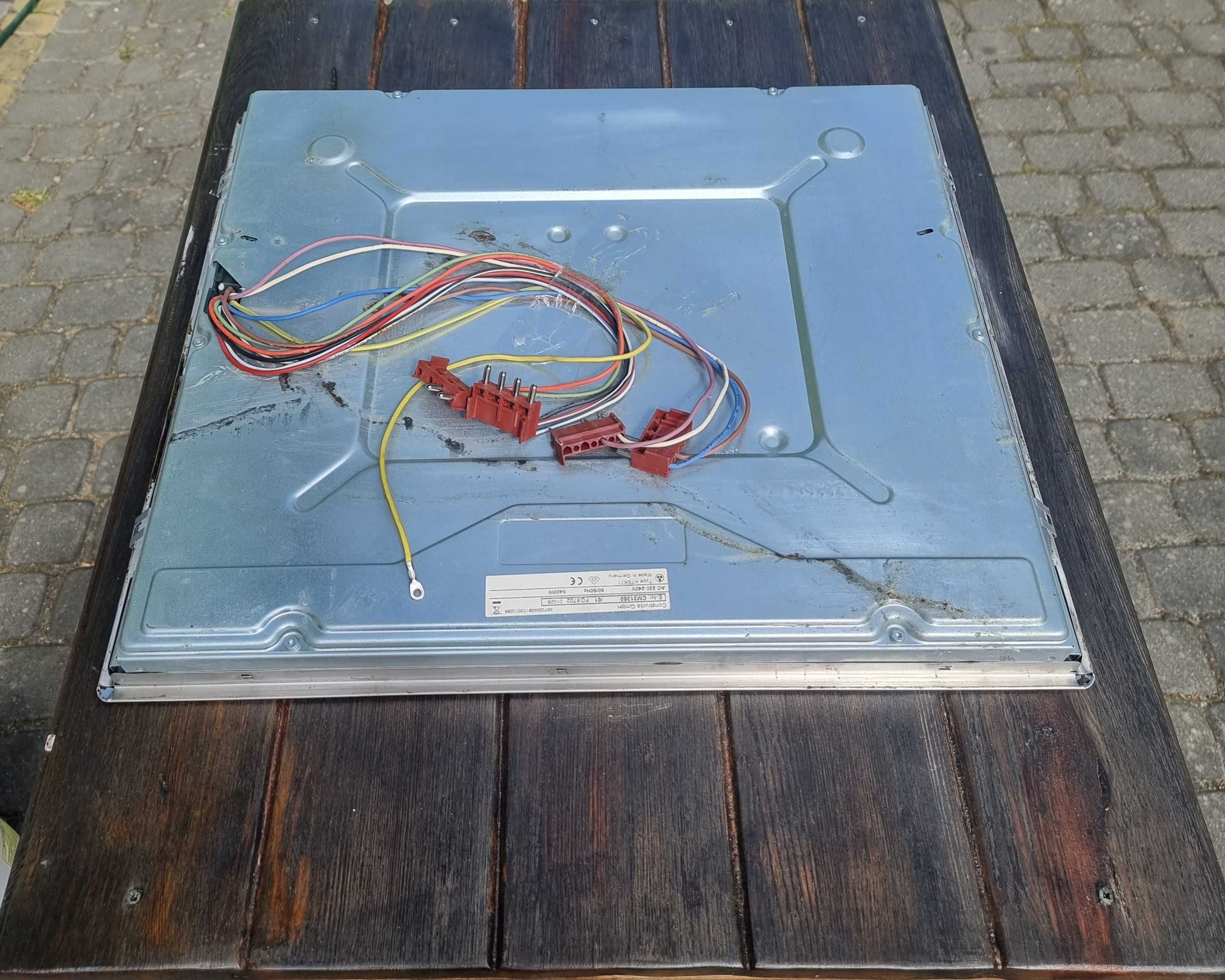 Piekarnik CONSTRUCTA HBE-AP32-4A + Płyta Ceramiczna