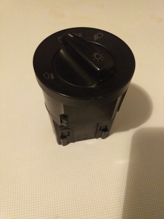 Interruptor das luzes Volkswagen Golf 5
