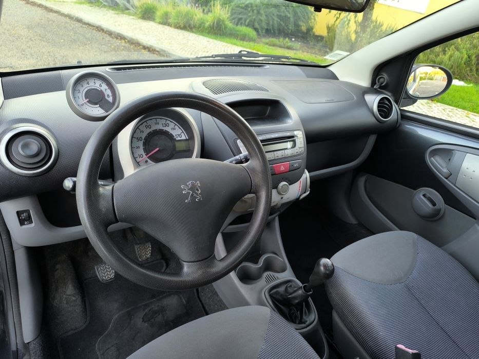 Peugeot 107 1.0  5 Portas c/AC