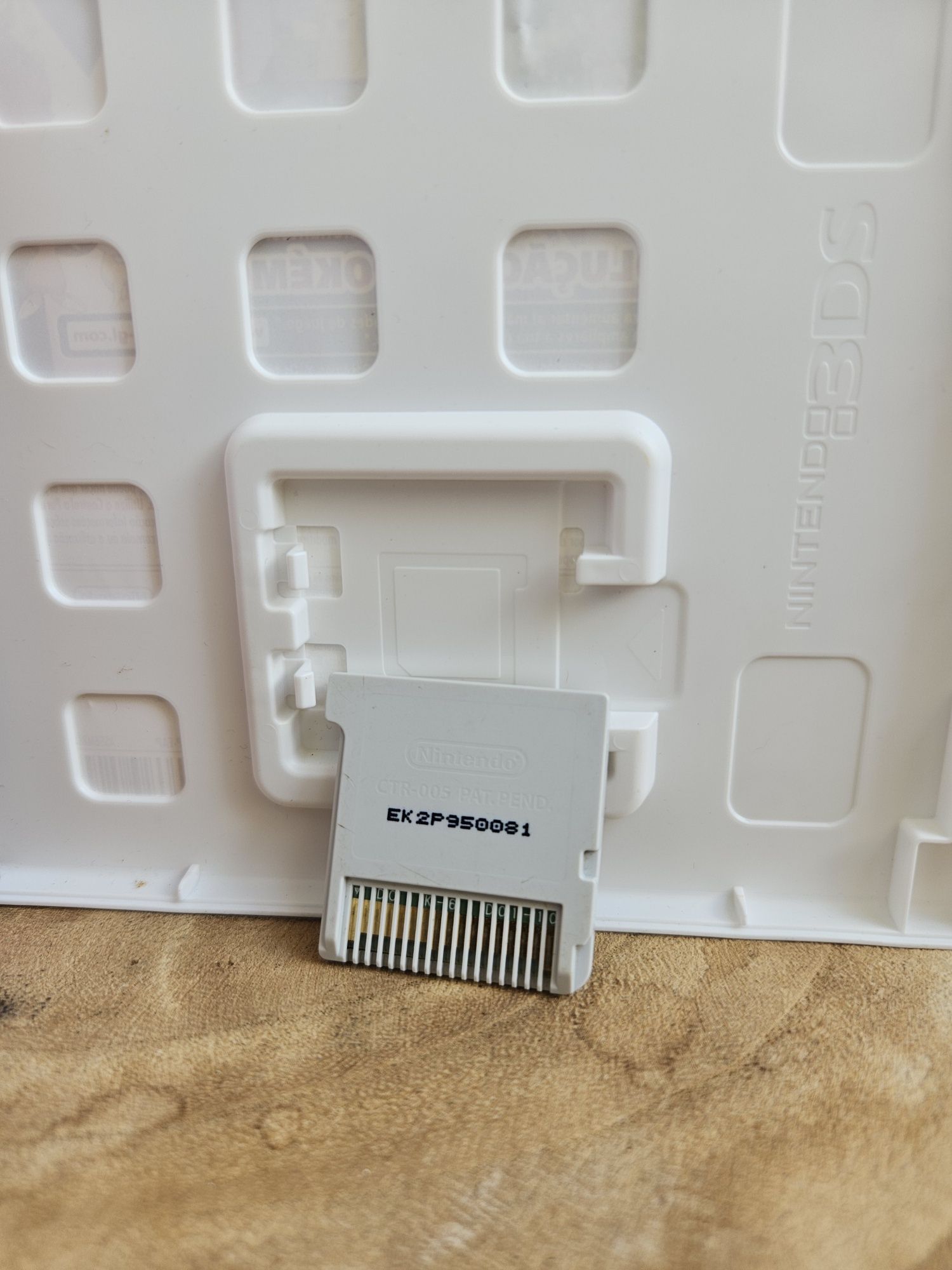 Pokémon Y – Nintendo 3DS – Complete with Manual