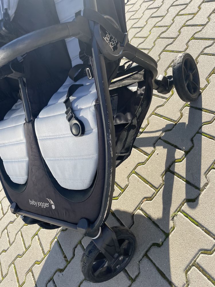 BABY JOGGER CITY   Bliźniaczy wózek spacerowy