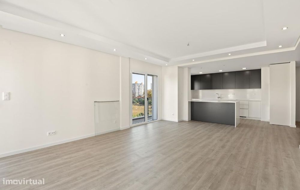 Apartamento T2,T3 arrendamento Carcavelos/Parede