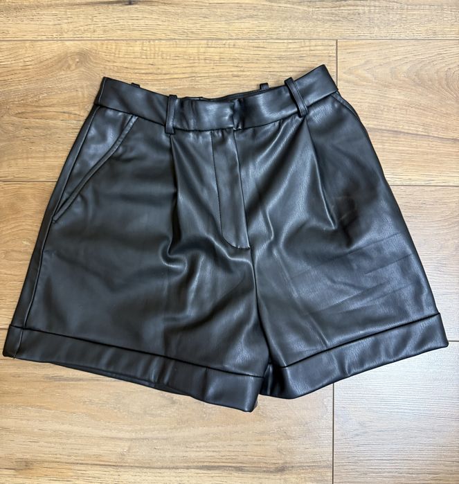Шкіряні шорти Zara