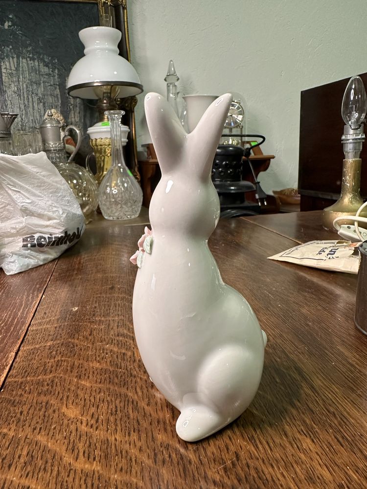 Figurka Zając królik dekoracja porcelanowa wielkanocna 955