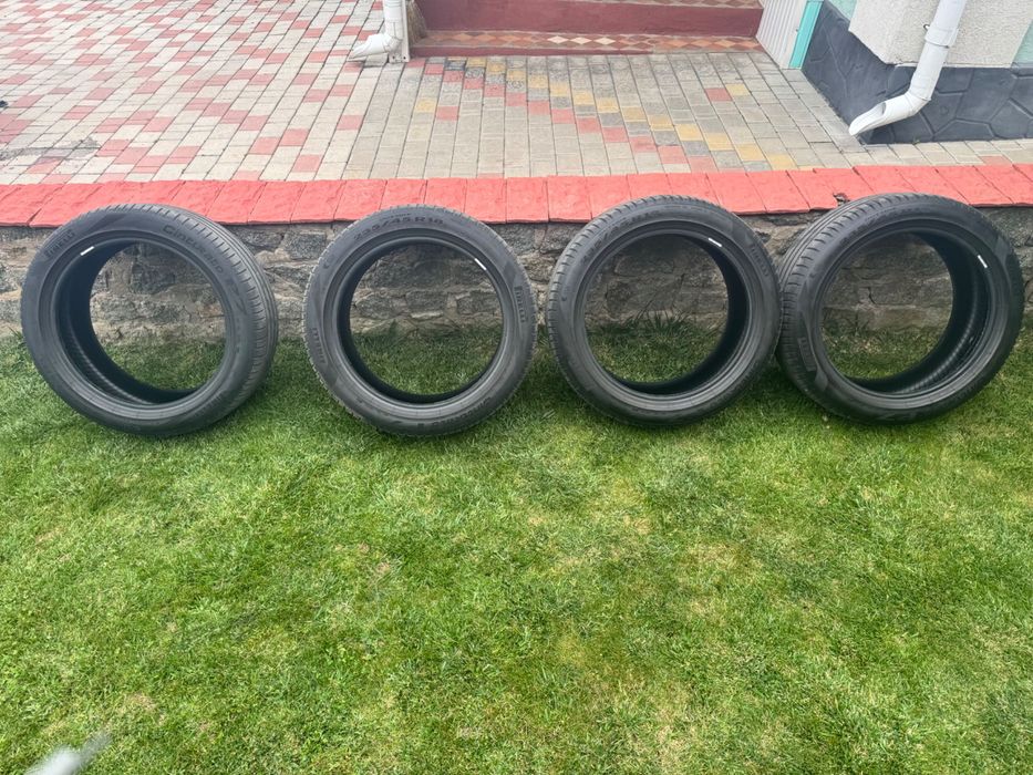 Шини Pirelli 235 45 18 літо