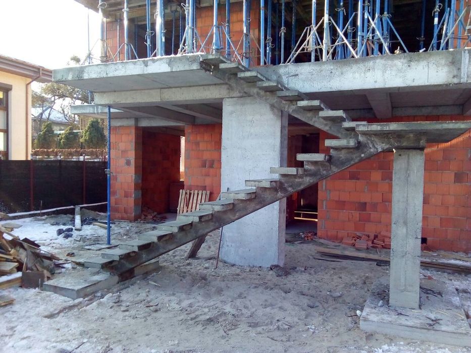 Бетонні сходи на замовлення