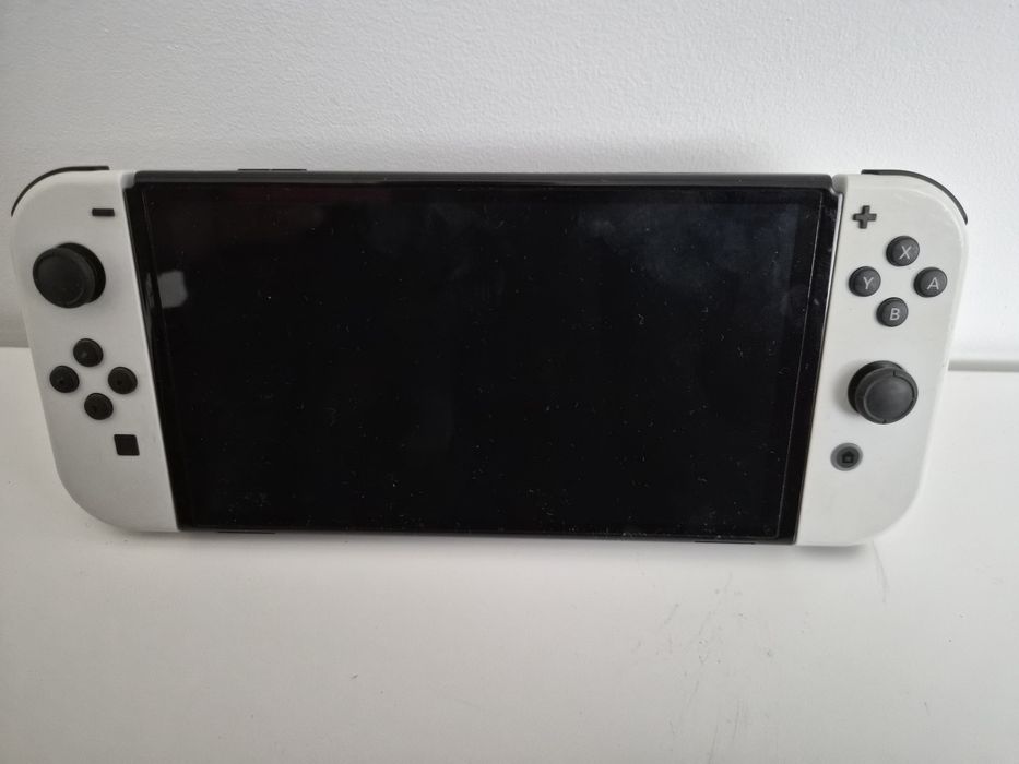 Nintendo Switch OLED - 1a geração