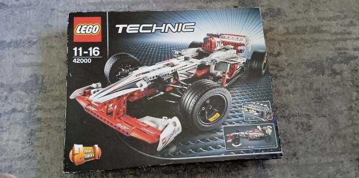 Zestaw LEGO TECHNIC Grand Prix Racer