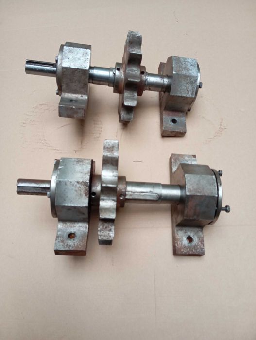 Wałek z łożyskami