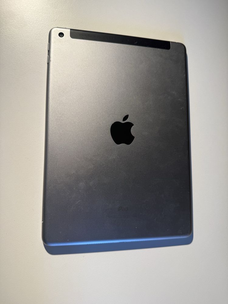 Apple Ipad 5 generacji