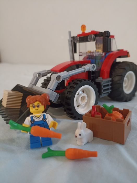 Trator vermelho - lego city 60287