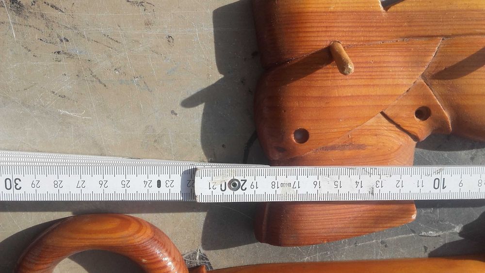 Drewniany wieszak na klucze i ubrania