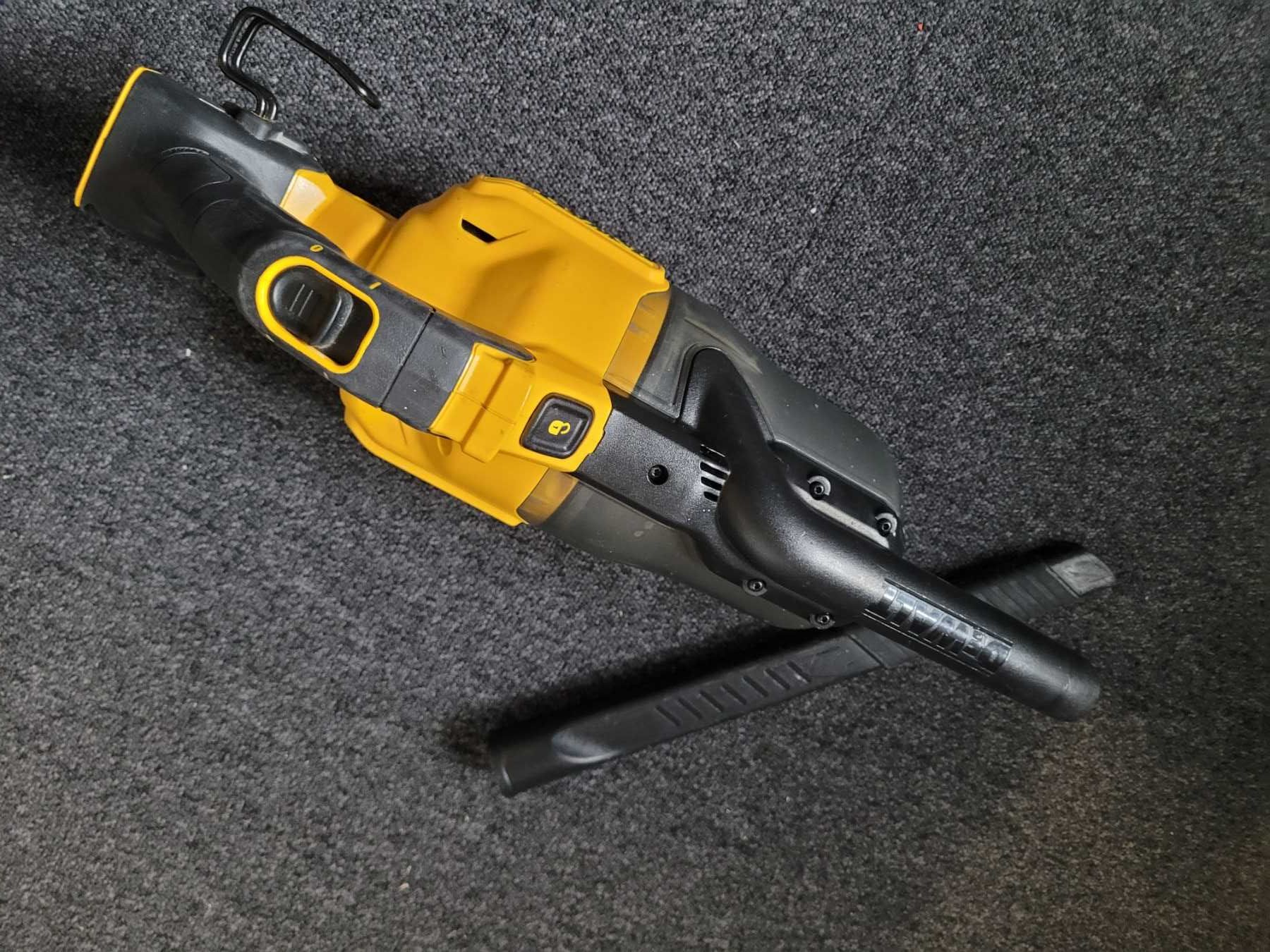 Легке БУ! Пилосос пилесос DeWALT DCV501HB