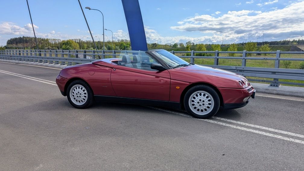 Alfa Romeo spider 916 ph1 hardtop