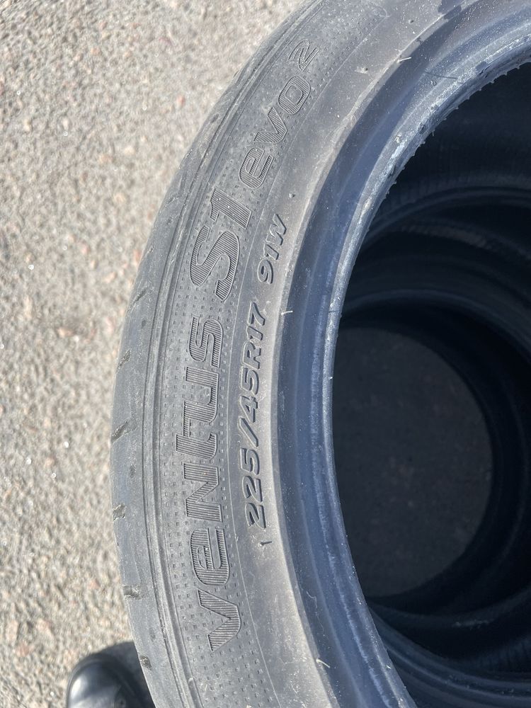 225/45/17HANKOOK Ventus S1